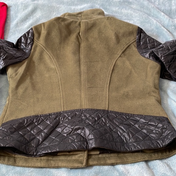 Jacket - Picture 4 of 4